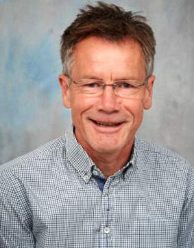 Dr Adrian Elliot-Smith